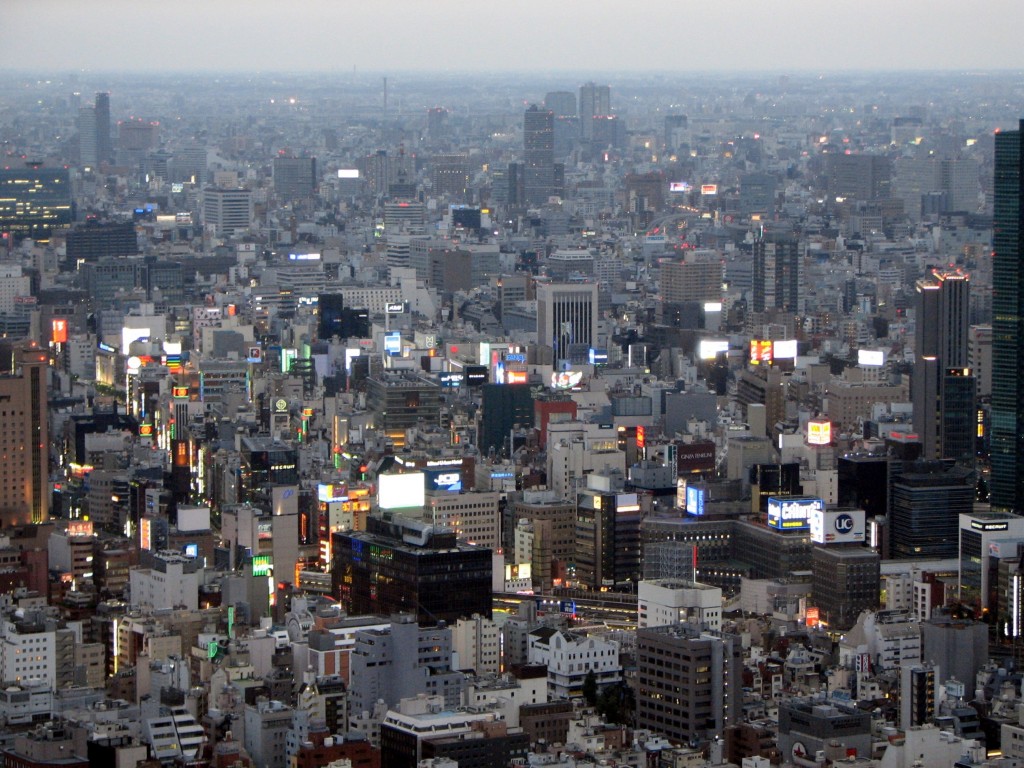 Ginza_area_at_dusk_from_Tokyo_Tower