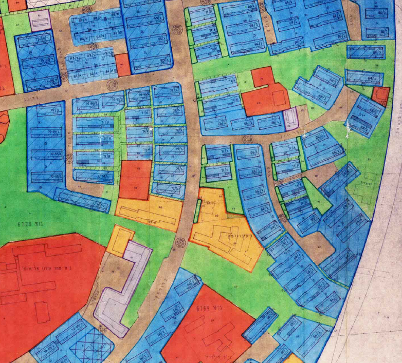  מפת סימון יעודי השטחים וגבולות המגרשים: ניתן להבחין כי המגרשים "צפים" בשטחים ללא בניה – חלקם שטחים משותפים פתוחים וחלקם שטחים ציבוריים פתוחים.