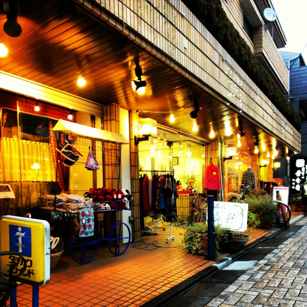 בשורת היצירתיות אינה נחלת העיר הגדולה בלבד, פרברי טוקיו (צילום: Y.Fujii on Visualhunt.com)